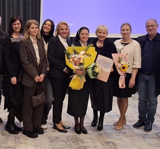 Ravnateljici CZN-a s. Jeleni Lončar dodijeljeno priznanje Hrvatske udruge socijalnih radnika